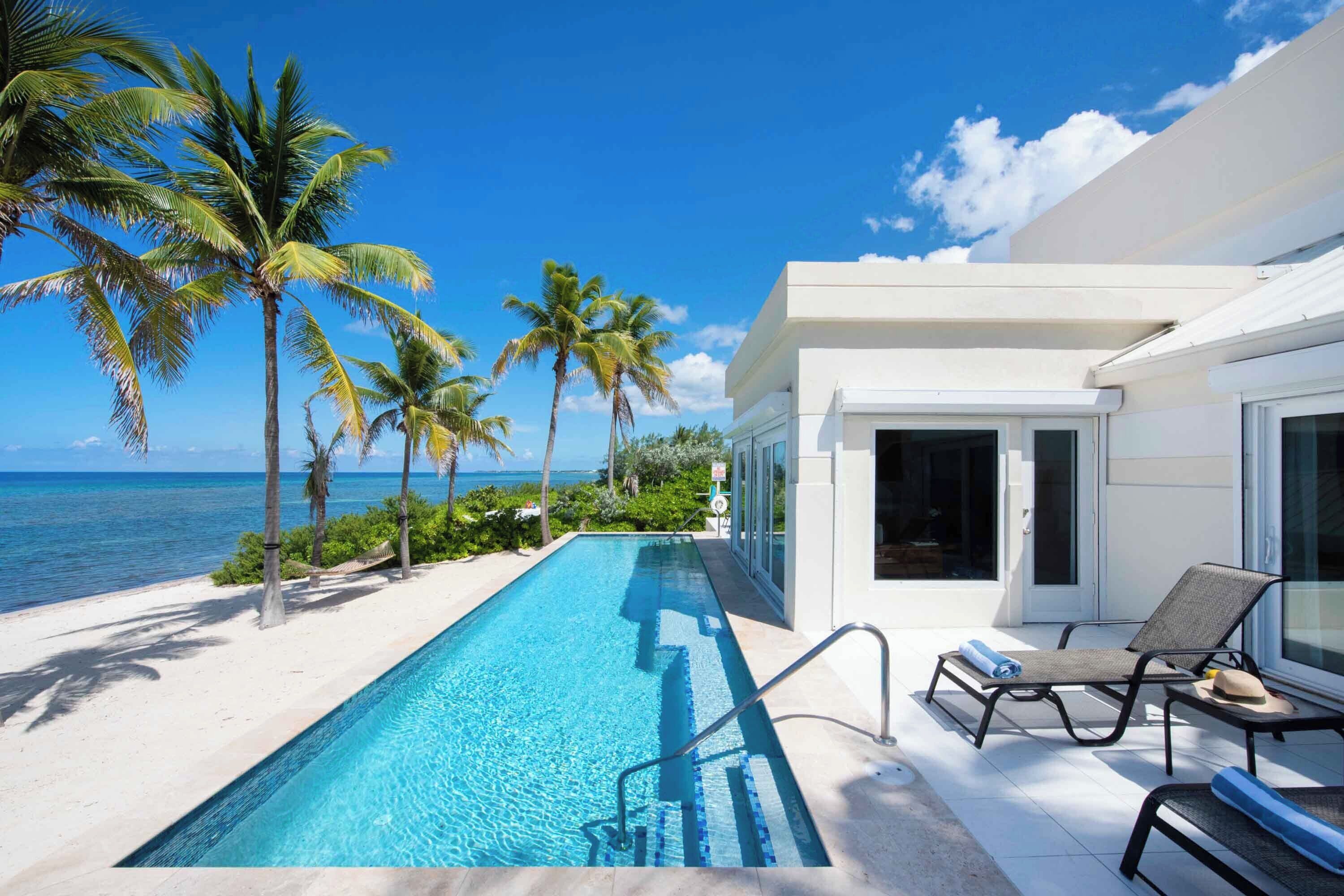 Lämmitetty uima-allas