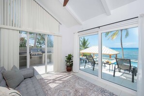 Smart TV, offices, printers - Envision: Renovated Beach Villa w/ Private Pool, Jacuzzi, & Backyard Snorkeling (Grand Cayman)