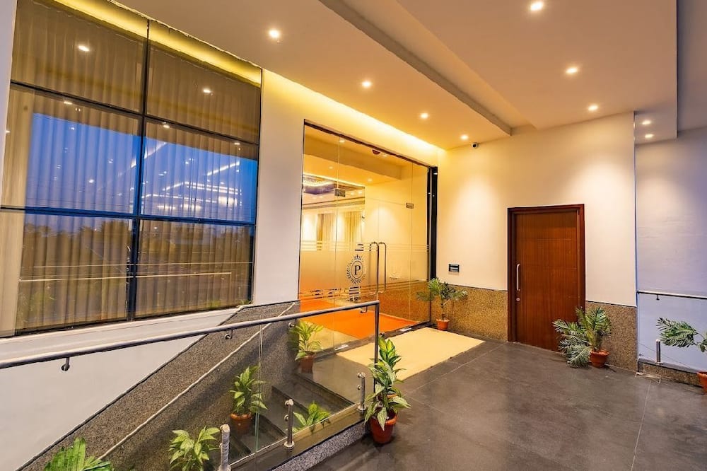 Patel Comforts Inn & Suites - Heggadadevankote