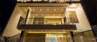 Patel Comforts Inn & Suites