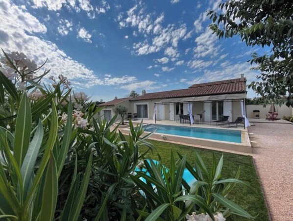 Pool - Villa Provencale Avec Piscine (Saint-Andiol)