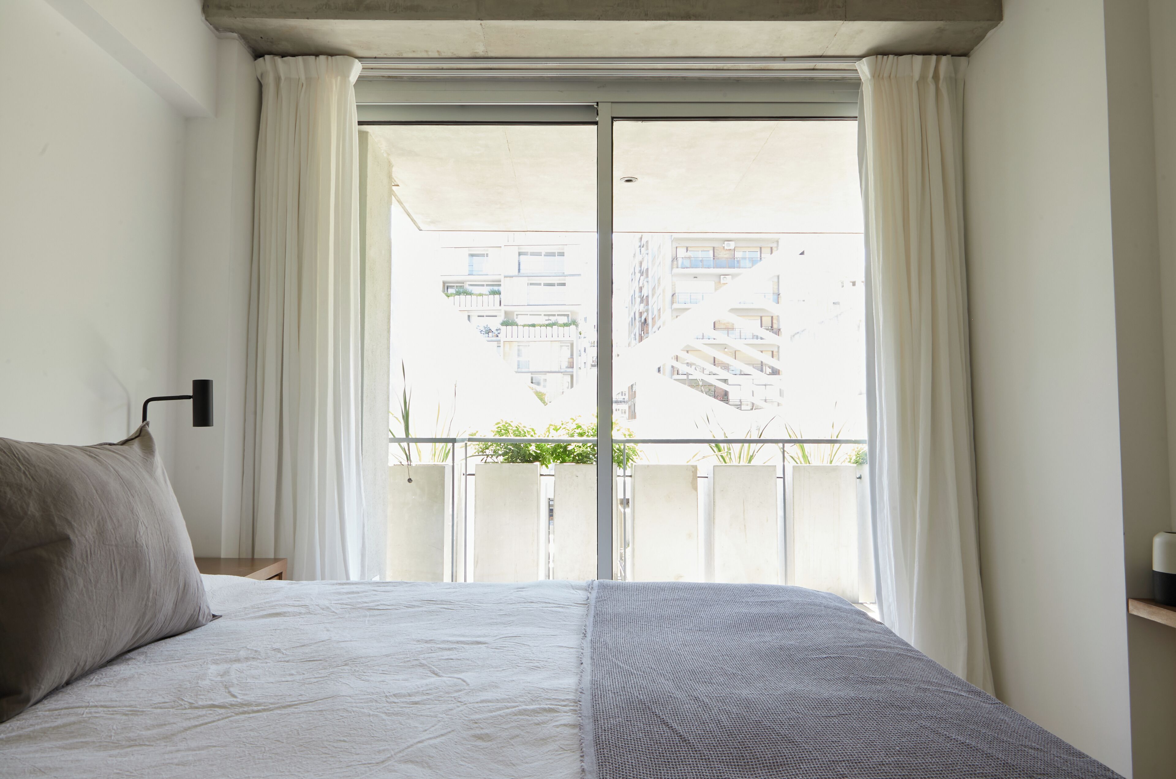 เครื่องนอนระดับพรีเมียม, ผ้านวมขนเป็ด, ตู้นิรภัยในห้องพัก