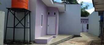 OYO 94015 Kost Alif Near Masjid Jami Nurul Huda