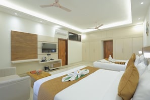 Family Double Room | Soundproofing, free WiFi - Shree radha heritage (Haridwar)