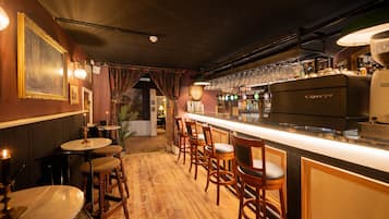 Bar (en la propiedad)