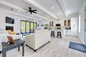 House (2 Bedrooms) | Interior - Canyon Lake Getaway: Hot Tub, 1 Mi to Boat Ramp! (Canyon Lake)