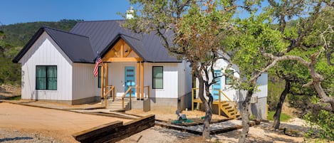 Apartment (0 Bedroom) | Interior