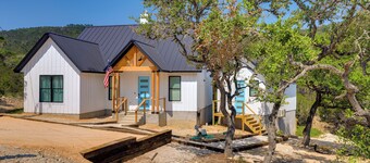 Cozy Canyon Lake Studio w/ Forest & Creek Views!