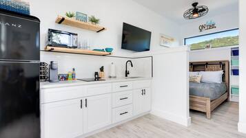 Apartment (0 Bedroom) | Interior