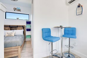 Apartment (0 Bedroom) | Interior