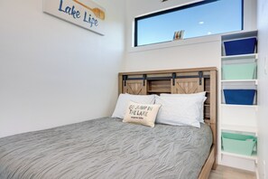 Apartment (0 Bedroom) | Interior