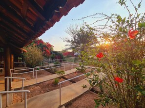 Standard Room, Lanai, Courtyard View | Free WiFi - Pousada Quintal das Estrelas (São Pedro)