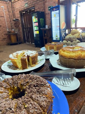 Free daily continental breakfast