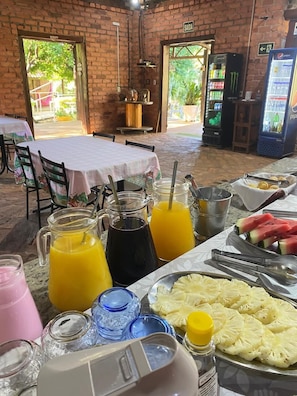Petit déjeuner continental compris tous les jours