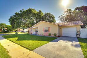 House (3 Bedrooms) | Interior - 7 Mi to Satellite Beach: Melbourne Home w/ Yard (Melbourne)