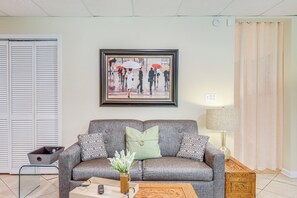 Apartment (0 Bedroom) | Interior - Cozy Jonesboro Studio w/ Patio ~ 22 Mi to Atlanta! (Jonesboro)