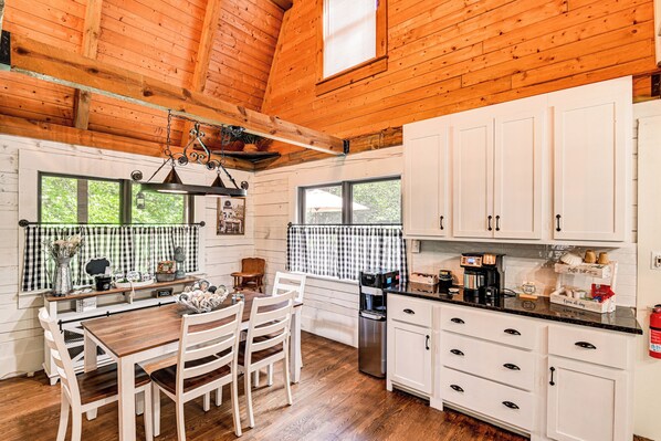 House (3 Bedrooms) | Interior - Peaceful Mt Juliet Cabin w/ Hot Tub & Fire Pit (Mount Juliet)