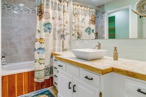 Interior - Cotter Home w/ Deck ~ 1 Mi to Big Spring Park! (Cotter)