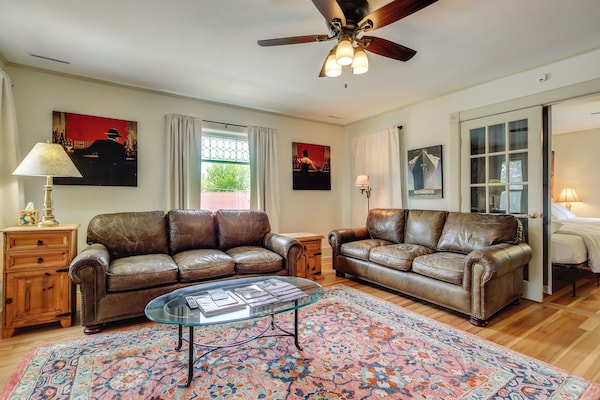 Cozy Elkhart Lake Apartment: Walk To Town & Dining - Elkhart Lake, WI