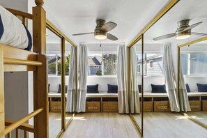 4 dormitorios, tabla de planchar con plancha, wifi gratis y ropa de cama