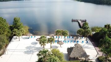 Condo, 3 Bedrooms | Property grounds