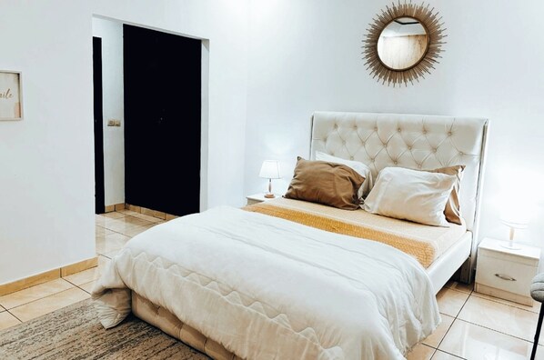 1 bedroom, desk, iron/ironing board, free WiFi