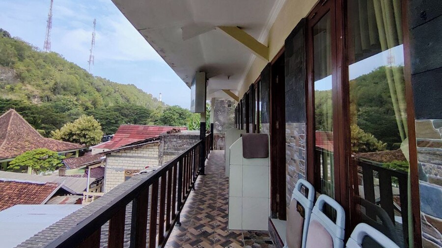 Hotel O Homestay Baronsari