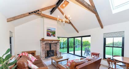 Bramble Cottage, hidden gem in Comber, 20 mins from Belfast