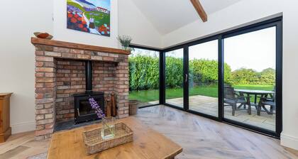 Bramble Cottage, hidden gem in Comber, 20 mins from Belfast