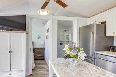 Ocala Tiny Home on 10-Acre Farm Near WEC!