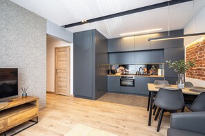 Appartement Ville | Cuisinette privée | Réfrigérateur, un four, surface de cuisson, lave-vaisselle