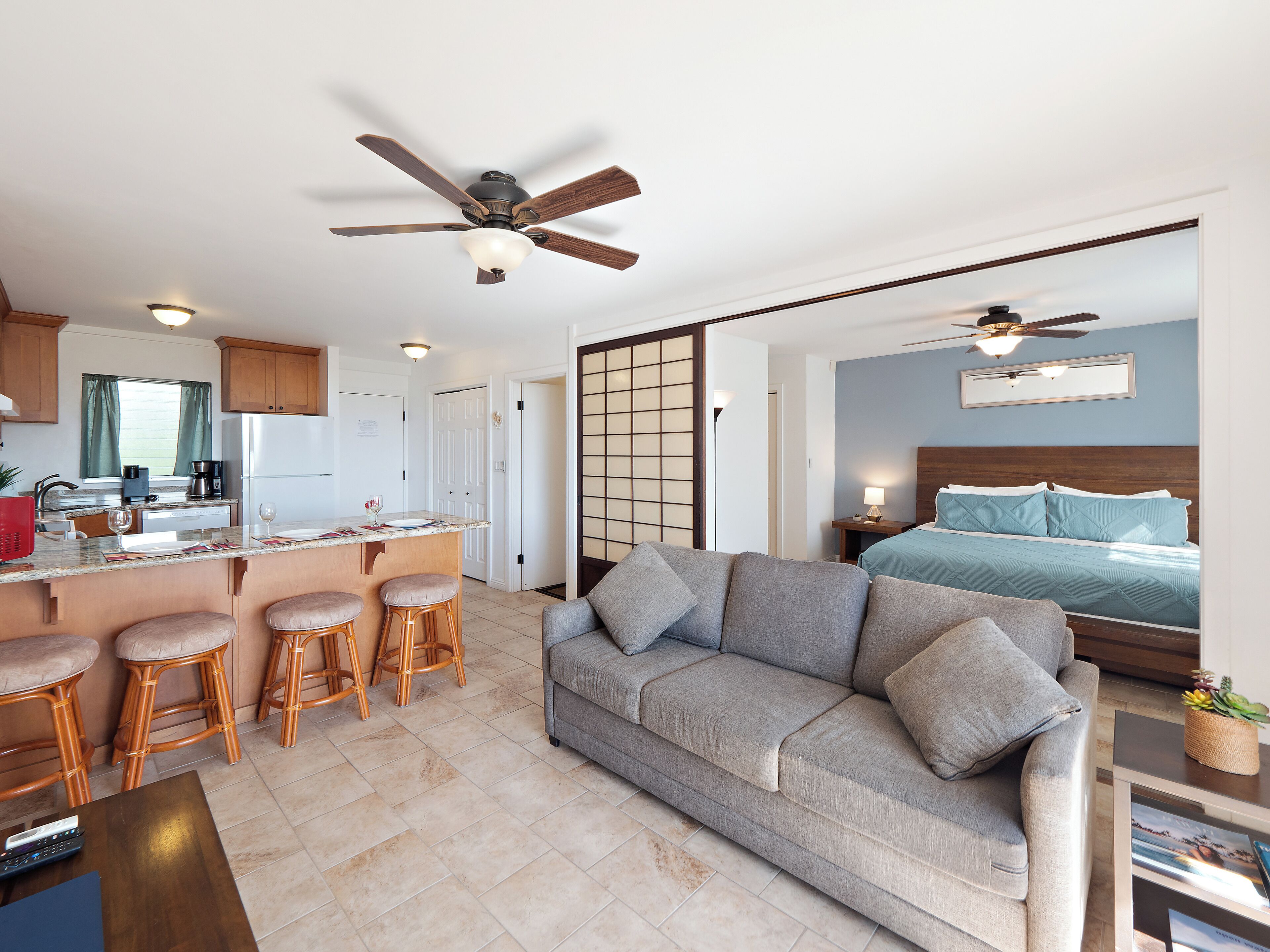 Kailua Village 307 – A Historic Escape for 4! Great Location, Walk to Beach