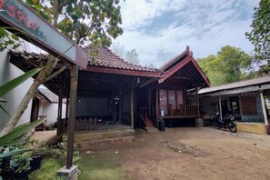 Exterior - Hotel O Victouris ResortNearPantai Sepanjang (Wonosari)