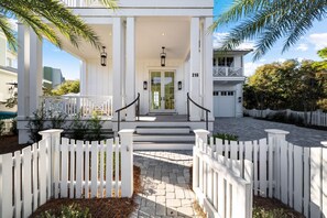 Exterior - Holiday Availability! Gulf Views! Bikes! Low-Speed Vehicle! Community Pools! (Panama City Beach)