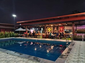 Piscine extérieure