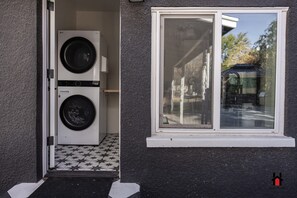 Exterior detail - Charming Tudor Casita with Fire Pit Near Breweries (Mesa)