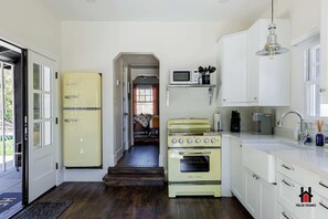Fridge, microwave, oven, stovetop - Retro Tudor Casita, Downtown Historic Mesa Gem (Mesa)