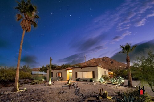 Desert Escape|Fire Pit & Mountain Stargaze Evening