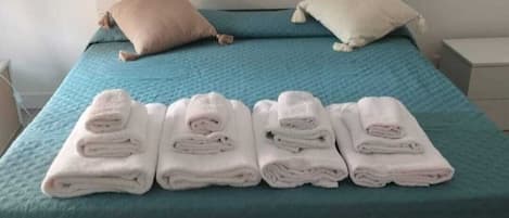 2 chambres, Wi-Fi, literie fournie
