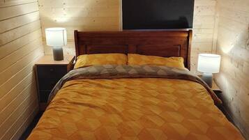 1 soverom, strykejern/-brett, wi-fi (inkludert) og sengetøy