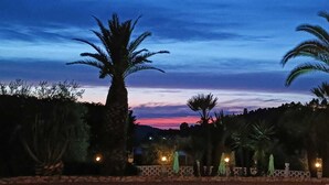 Unclassified image, 5 of 10, button - poggio di luna  (Peschici)