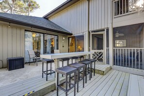 屋外ダイニングエリア