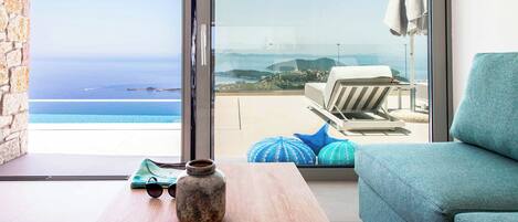 Villa (2 Bedrooms) | Interior