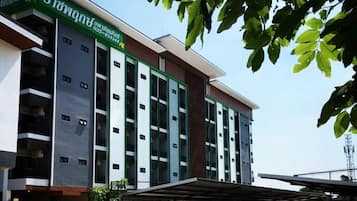 Mặt tiền nơi lưu trú