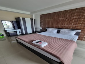 Standard Double Room | Bed sheets