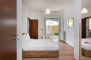 2 Schlafzimmer, Bügeleisen/Bügelbrett, Bettwäsche