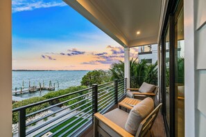 Terrace/patio - Brand New Bayfront Home! Pool and Dock! - Tropic Like It's Hot (Bradenton Beach)
