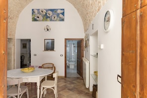 House - Appartamento Vintage con Balcone by Wonderful Italy (Ostuni)