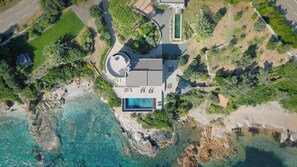 Exterior - 8 Bedroom Villa in tomino (tomino)