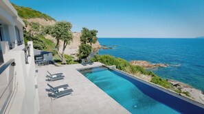 Alberca al aire libre 